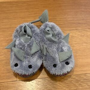 Adorable Gray shark animal paws slippers